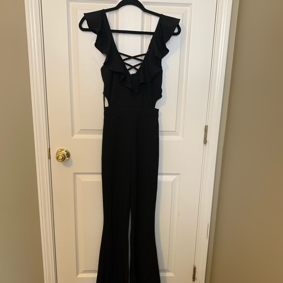 Black Ruffle Sleeve Jumper - Picture 2 of 6